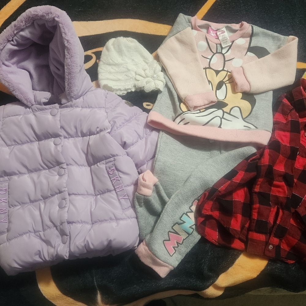 Girl's 3-4โYears Lot 5 Pieces Coat, Sweater/ Pants Suit, Hat,โShirt